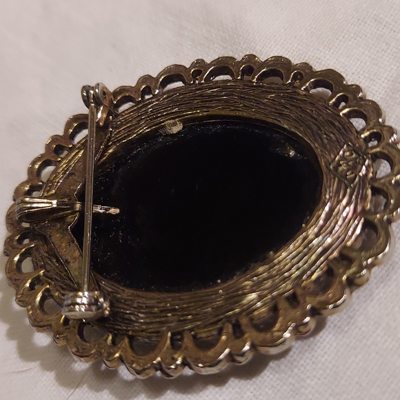 Vintage Silvertone WMAC Black Cameo Brooch / Pendant - Picture 3 of 4